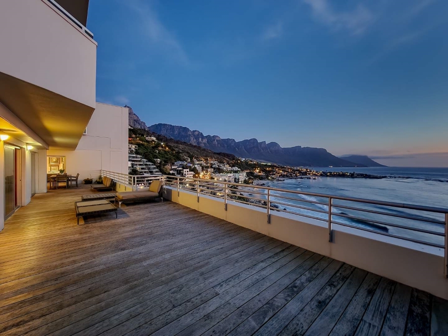 2 Bedroom Property for Sale in Clifton Western Cape